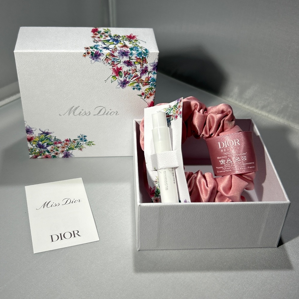 🍀 Christian Dior 🍀 Miss Dior Eau De Toilette + Chouchou Hair Silk Scrumchie 🍀
